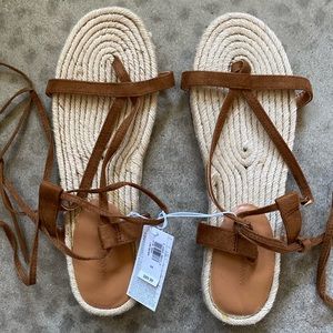Banana Republic Strappy Espadrille Sandal Style 806785-02 in Cognac size 8.5 NWT